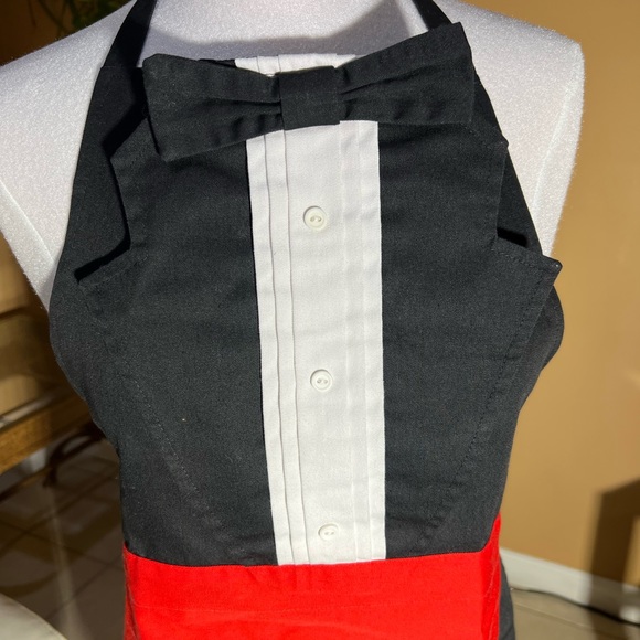 Nicky Kohler For Davida Apron - Picture 3 of 8